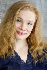 Maria Järvenhelmi in Vares – Pahan suudelma