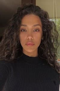 Ayana Doucouré in FOMO
