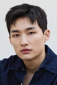 Kwon Ji-woo in 오월의 청춘