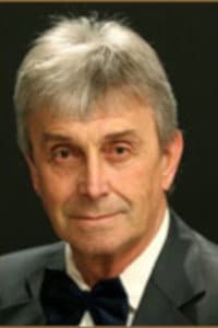 Yuri Chigrov in Alina Wild