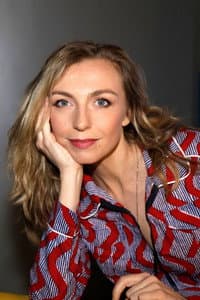 Amélie Etasse in Meurtres en porcelaine