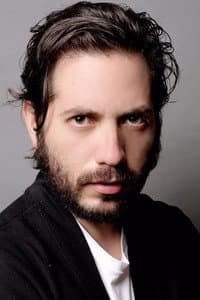 Victor Arauz in Sin muertos no hay carnaval
