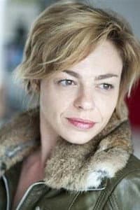 Léonore Chaix in Loulou, l'incroyable secret