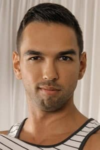 Lucky Daniels in Hola Papi 3