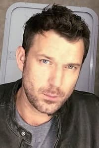 Wil Traval in He Loved Them All