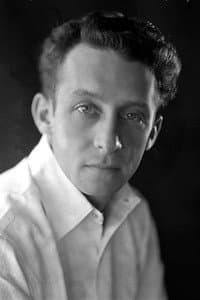 Raymond Hatton in Rustlers of Red Dog