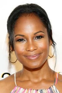 Robinne Lee in Rattlesnakes