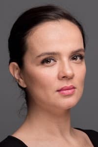 Burcu Altın in Badem Şekeri 2