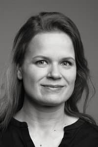 Selma Vilhunen in Dinosaurus