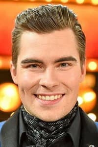 Kalle Lindroth in Operaatio vieras äly