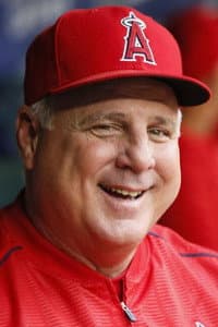Mike Scioscia in Shohei Ohtani - Beyond the Dream