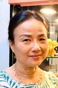 Trần Yến Chi in Hoàng Hôn Nhiệt Đới