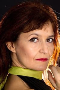 Irene Bueno Royo in El color gris