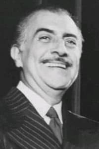 Omar Valdés in Tulipa