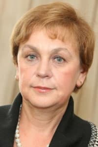 Marina Polyak in Дачная жизнь