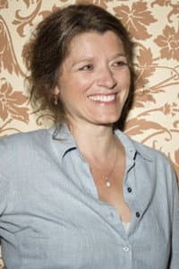 Sandra Nettelbeck in Unbeständig und kühl