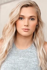 Karis Cameron in Identity Theft of a Cheerleader