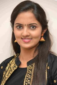 Radhika Preeti in 80's பில்டப்