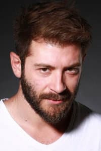 Cem Avnayim in Sevimli Tehlikeli
