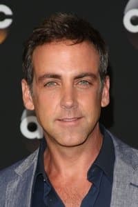 Carlos Ponce in Break-In