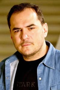 Ismael Serrano in Aunque tú no lo sepas: la poesía de Luis García Montero