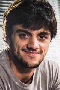 Felipe Simas in Rio de Sangue