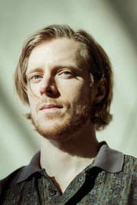 Piotr Sędkowski in Ding-Dong