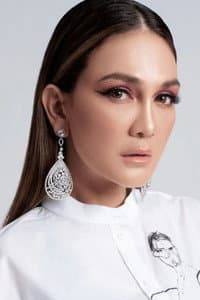 Luna Maya in Cinlok