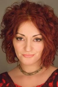 Yasemin Alkaya in Mum Kokulu Kadınlar