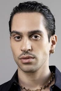 Mahmood in Andando dove non so - Mauro Pagani, una vita da fuggiasco