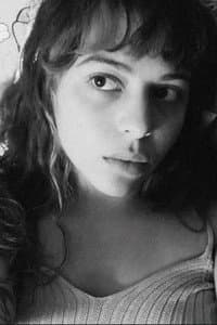 Beatriz Medeiros in Allostasis