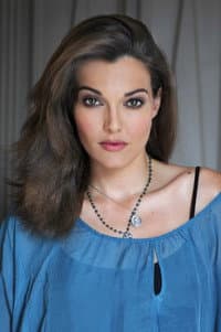 Pilar Abella in Souvenirs