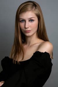 Tara Redmond van Rees in Stain