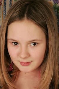 Tara Devon Gallagher in Swimmers