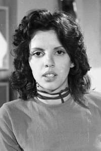 Lúcia Alves in Pais Quadrados, Filhos Avançados