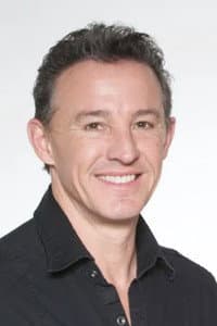 Nicky Dewhurst in Cirque du Soleil: Nouvelle Expérience