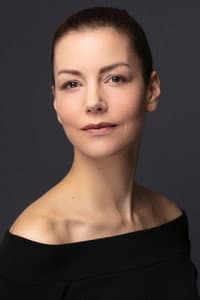Defne Kayalar in Aniden