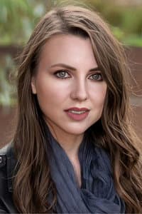 Ashlee McKenna in Remotely Famous