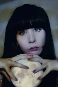 Manuela Scalera in Seeking Silence