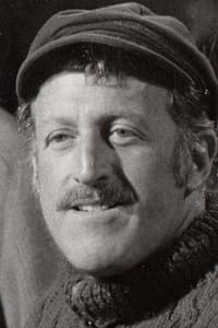 Marcel Gassouk in Charles et Lucie