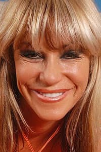 Kat Kleevage in White Amazon Women 2