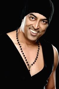 Vindu Dara Singh in Son of Sardaar