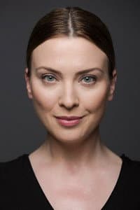 Arzu Yanardağ in Asansör