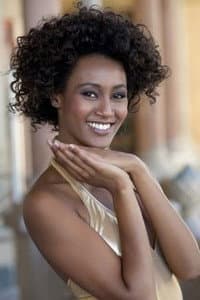 Tezeta Abraham in Un mondo in più