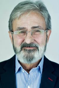 Antonio Cuellar Rodriguez in Domingo Tutoriales