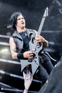 Jeremy 'Jinxx' Ferguson in Black Veil Brides: Alive and Burning