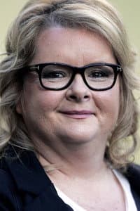 Magda Szubanski in Dr. Plonk