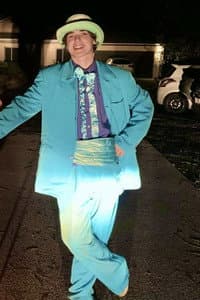 Tommy Linguey in IV Claws
