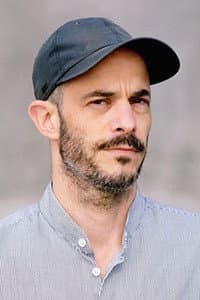 Jean-Sébastien Chauvin in Cinématon n°2045 : Jean-Sébastien Chauvin