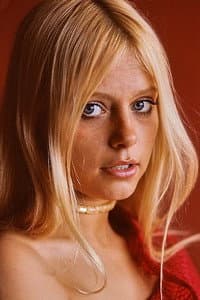 Anulka Dziubinska in Vampyres